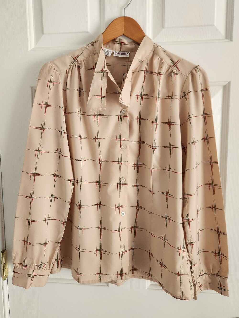 Vintage Women's Button Down Print Top With Tie Collar